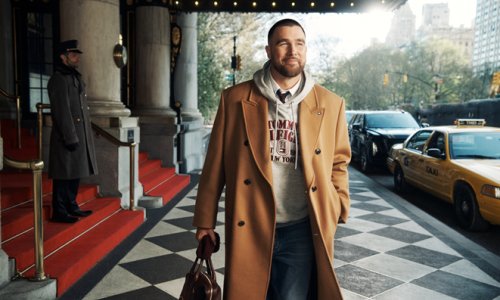 TOMMY HILFIGER 邀请 Travis Kelce（特拉维斯·凯尔斯）及品牌好友步入广场酒店，共赴 2026 秋季的纽约世界